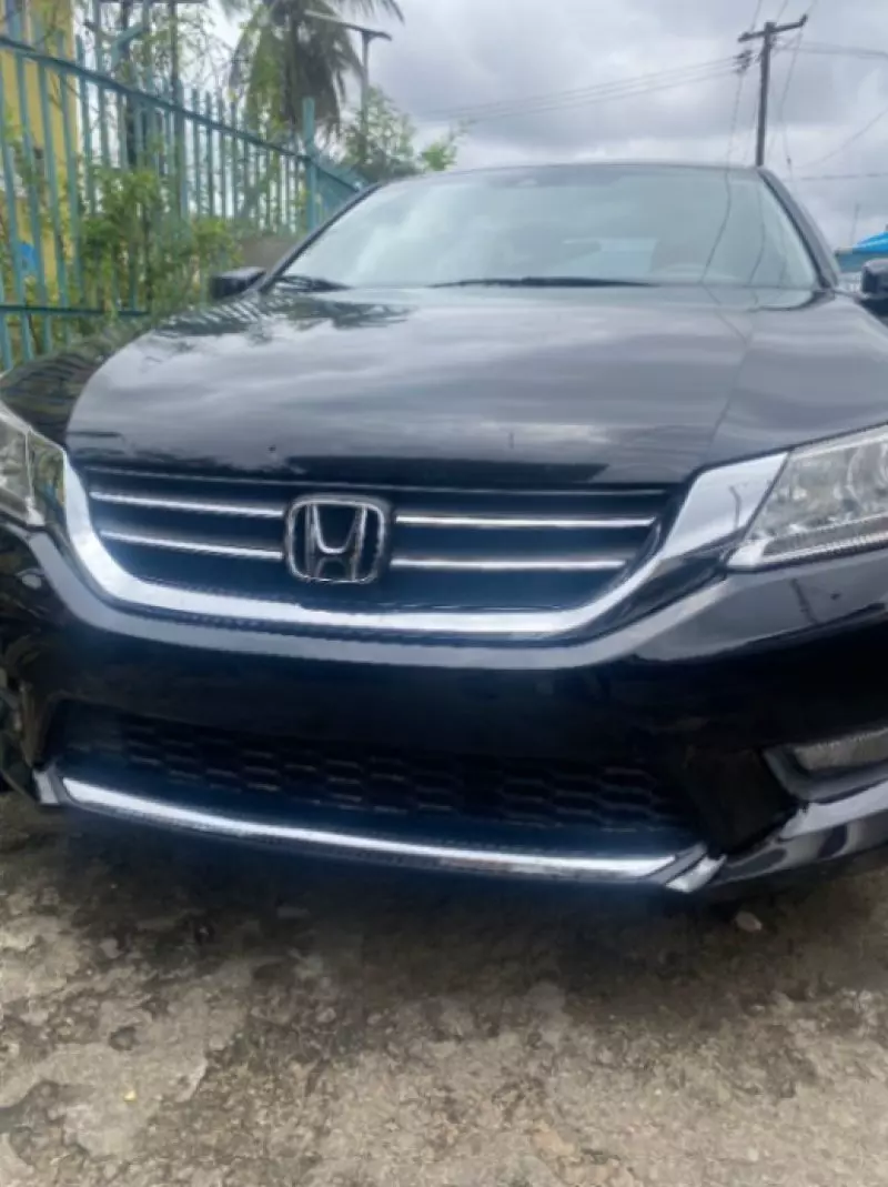 Honda Accord   - 2015