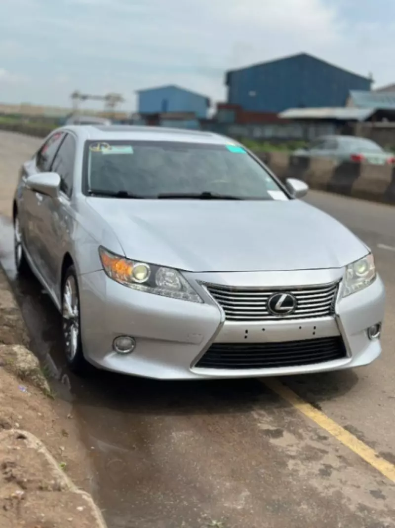 Lexus ES 350   - 2013