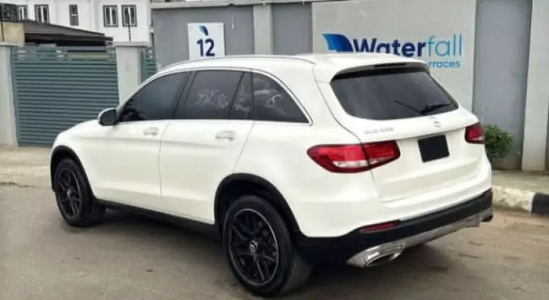 Mercedes-Benz GLC 300