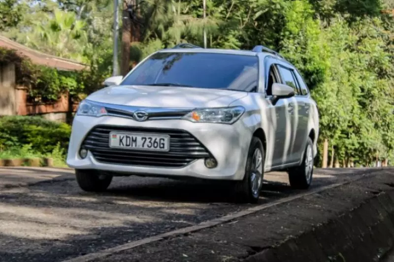Toyota Fielder    - 2016