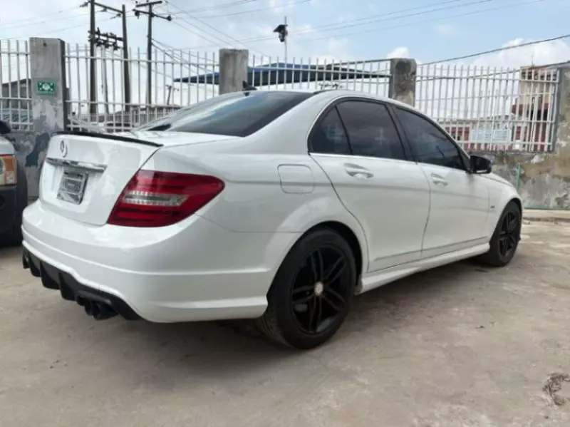 Mercedes-Benz C 250   - 2012