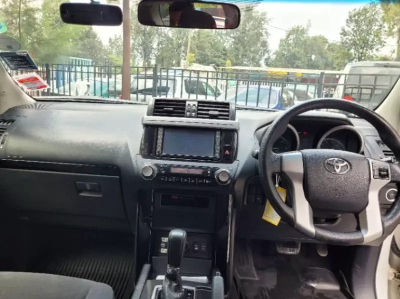 Toyota Landcruiser Prado   - 2017