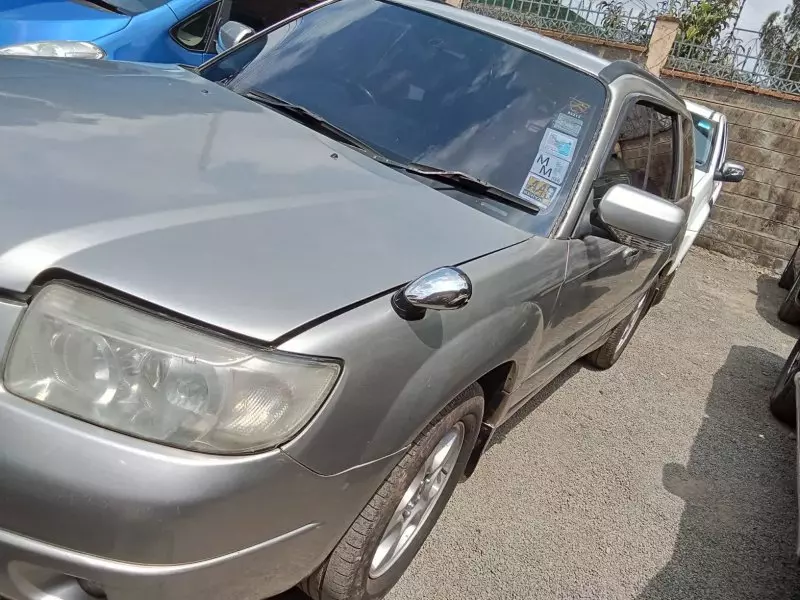 Subaru Forester   - 2005