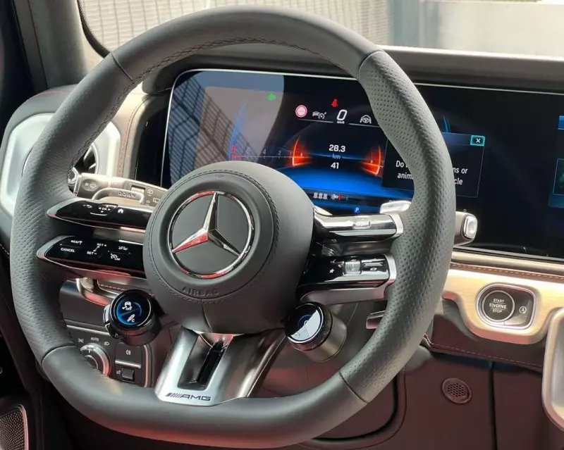 Mercedes-Benz G63 AMG   - 2025