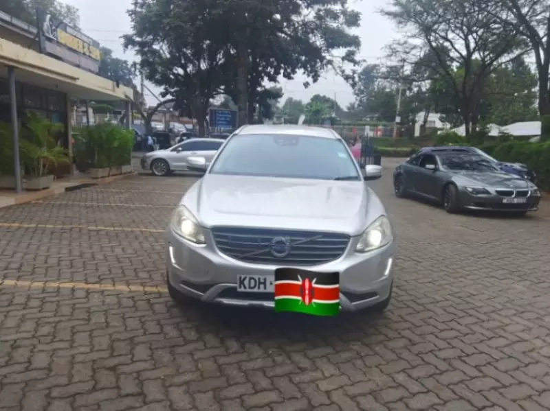 Volvo XC60   - 2015