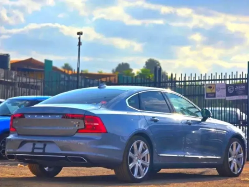 Volvo S90   - 2018