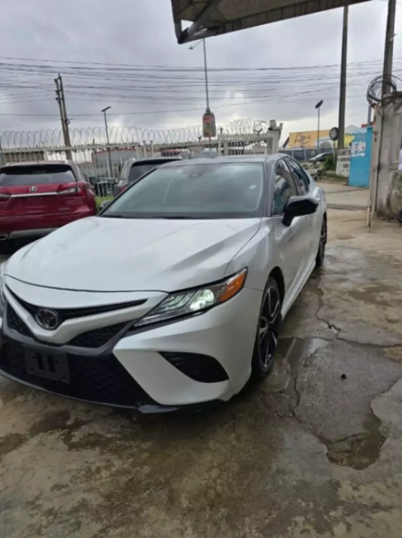 Toyota Camry   - 2020
