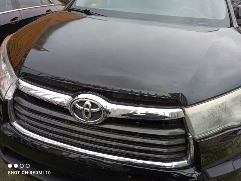 Toyota Highlander   - 2014