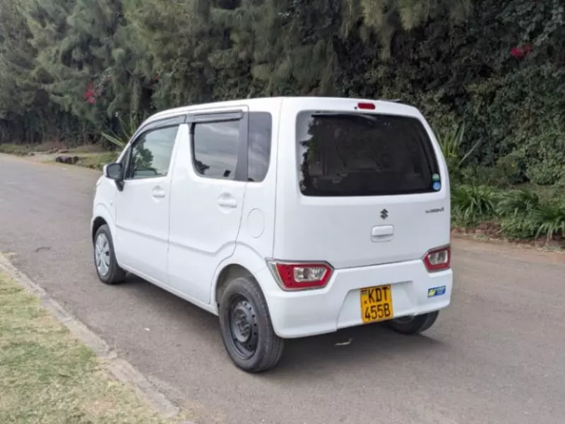 SUZUKI Wagon R   - 2018
