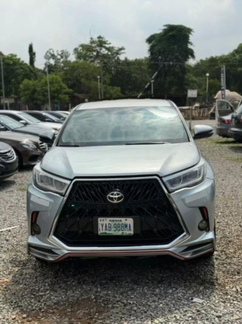 Toyota Highlander   - 2015