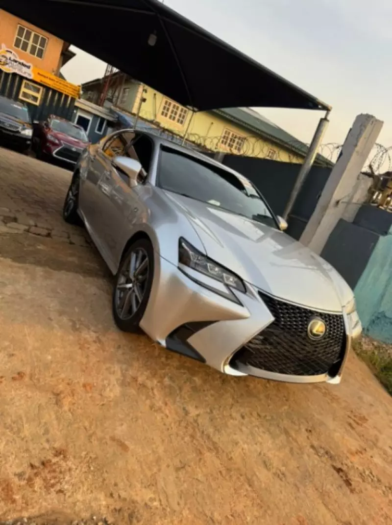 Lexus GS