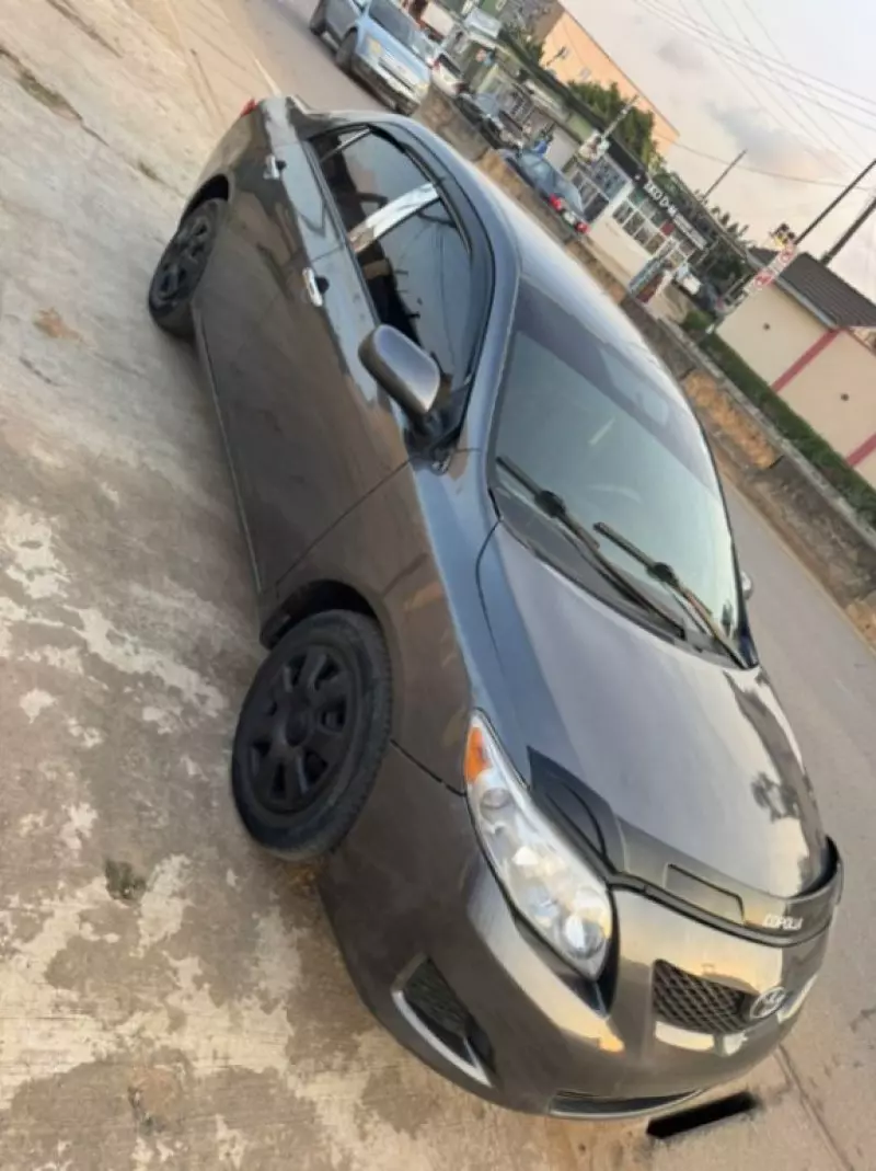 Toyota Corolla - 2010