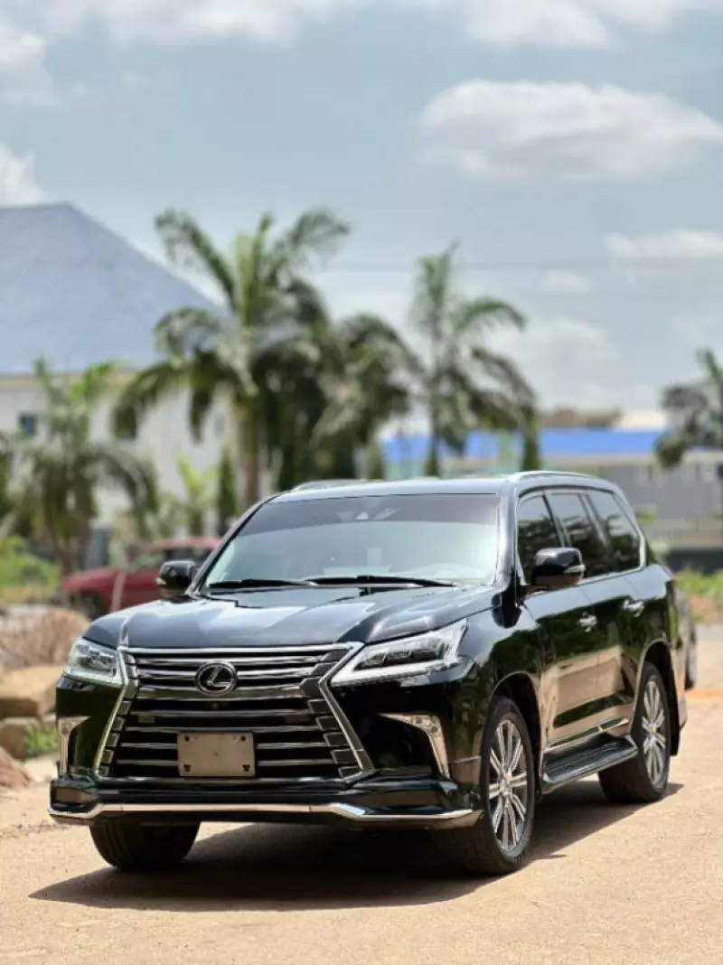 Lexus LX 570   - 2016