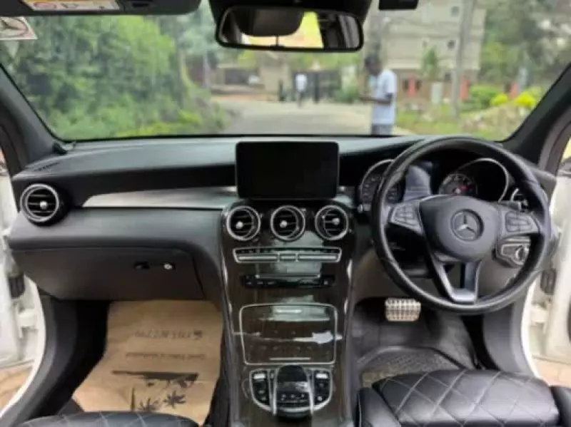 Mercedes-Benz GLC 250   - 2016