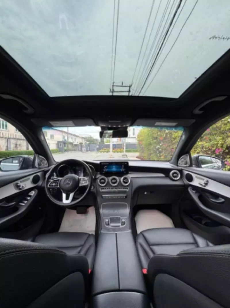 Mercedes-Benz GLC 300   - 2021