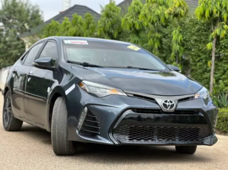 Toyota Corolla   - 2013