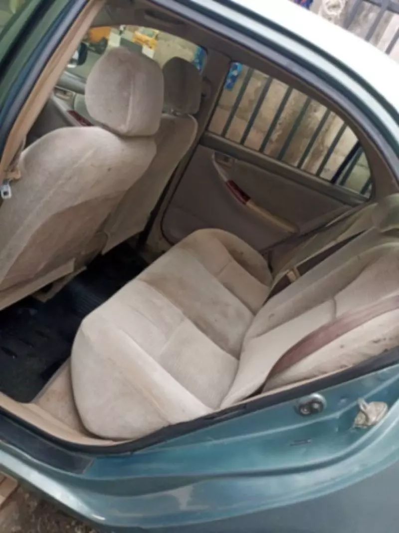 Toyota Corolla   - 2006