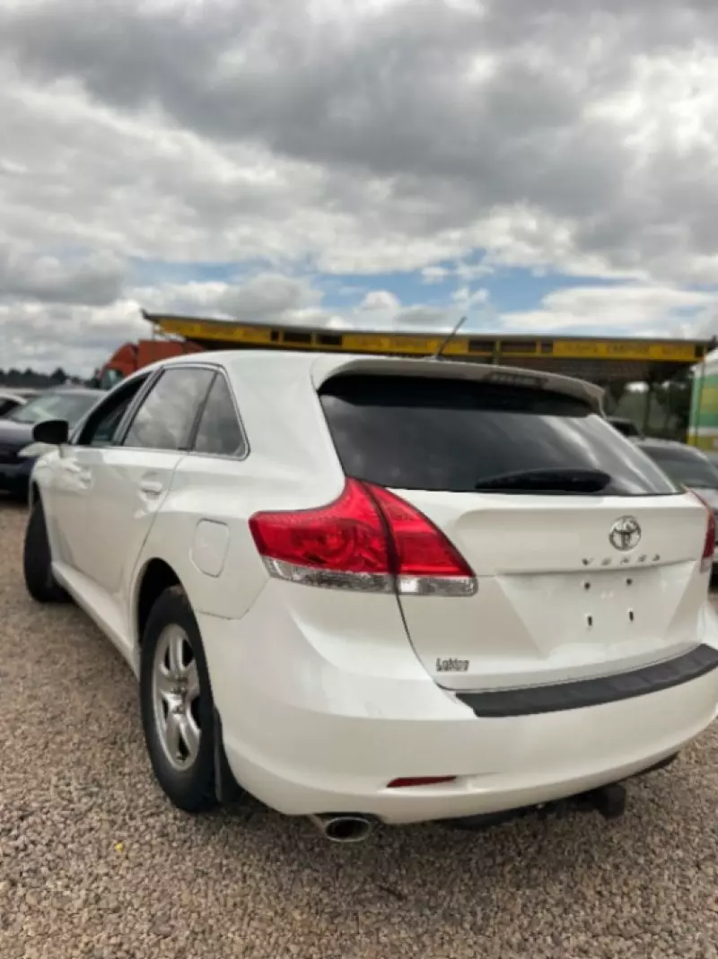 Toyota Venza   - 2013