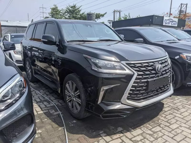 Lexus LX 570   - 2016