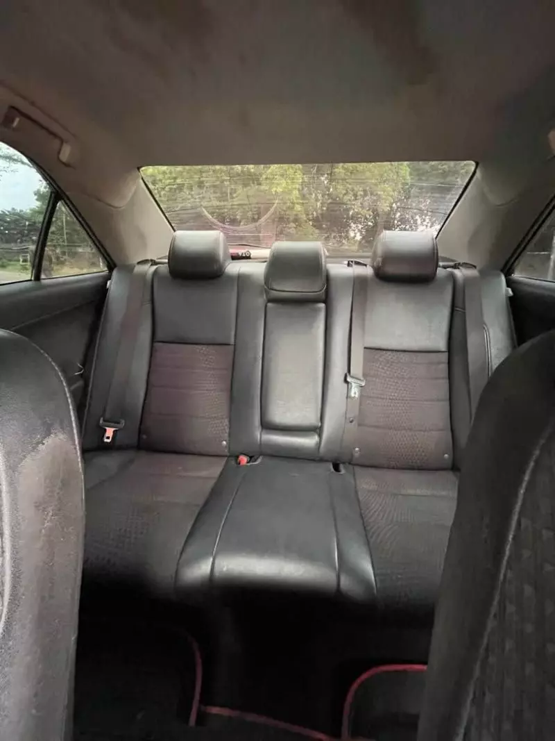 Toyota Camry   - 2013