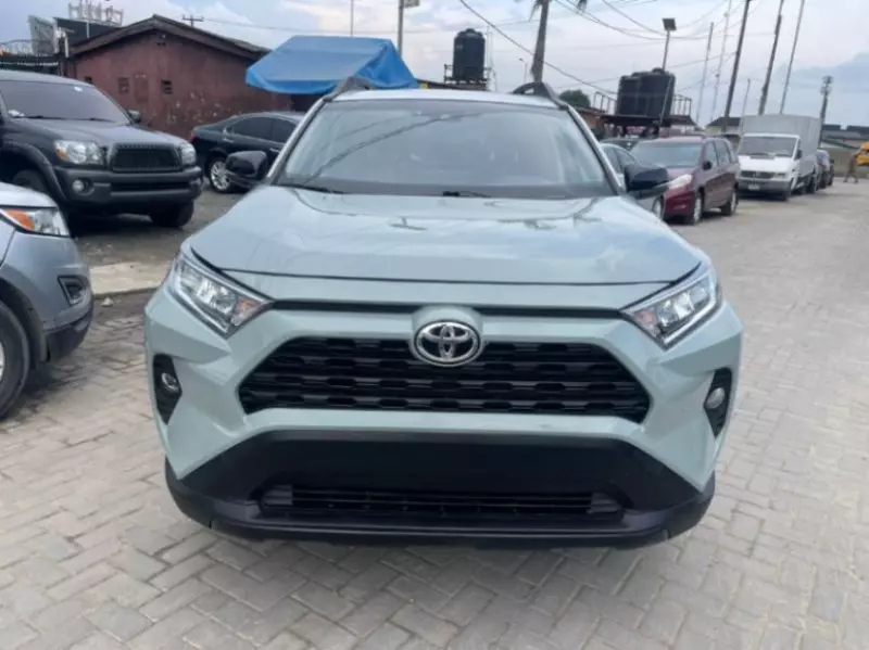 Toyota RAV 4   - 2020
