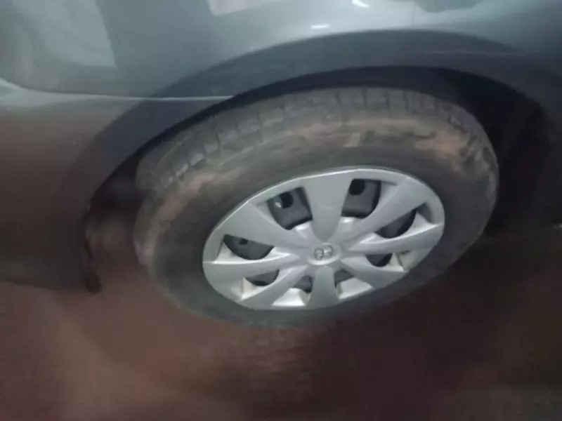 Toyota Fielder    - 2010