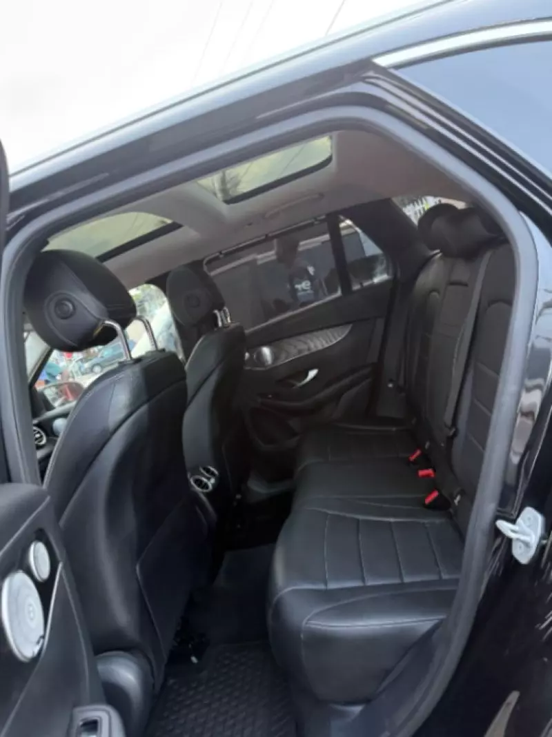 Mercedes-Benz GLC 300   - 2017