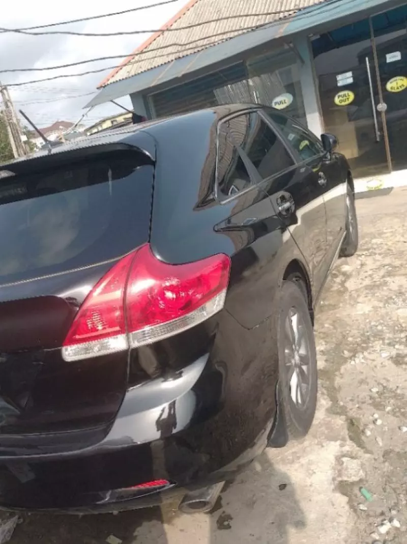 Toyota Venza   - 2010