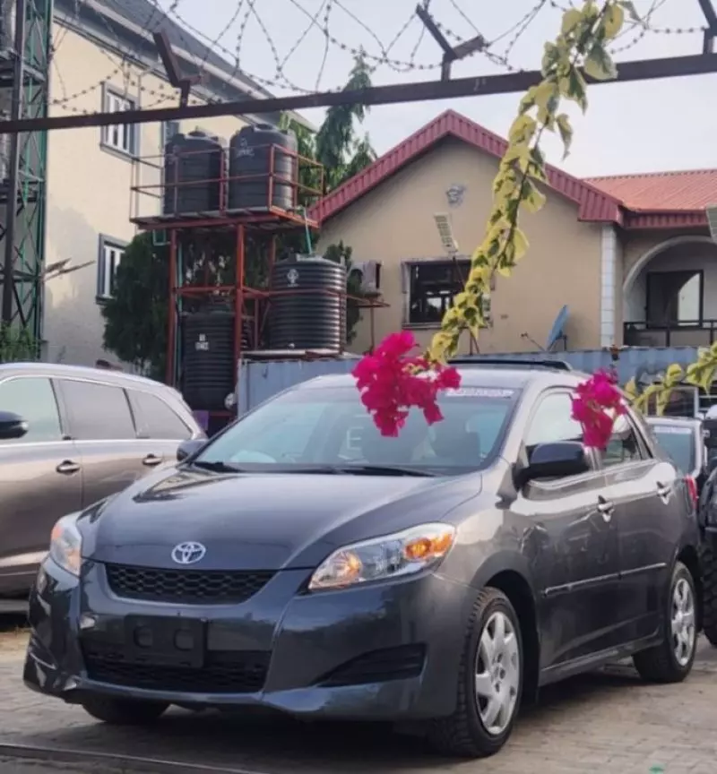 Toyota Matrix   - 2010