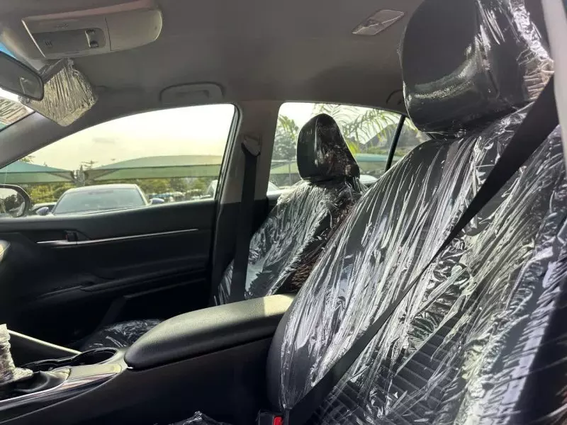 Toyota Camry   - 2018