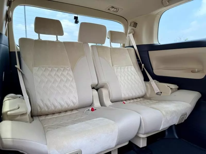 Toyota Vellfire    - 2018