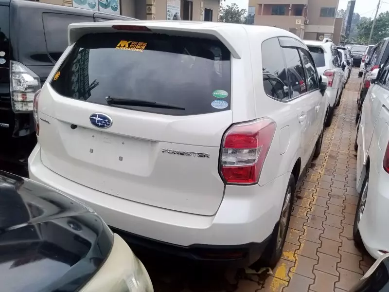Subaru Forester   - 2015