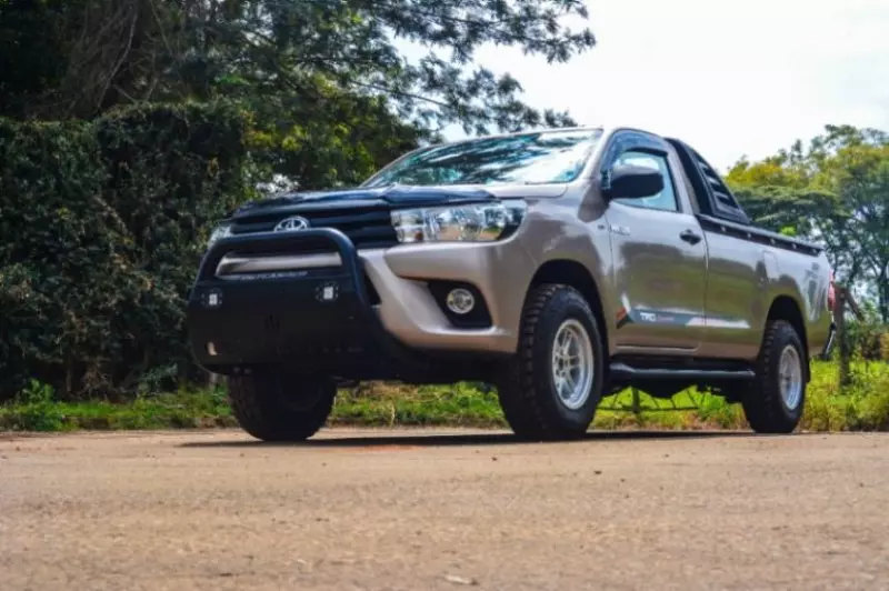 Toyota Hilux Revo    - 2018