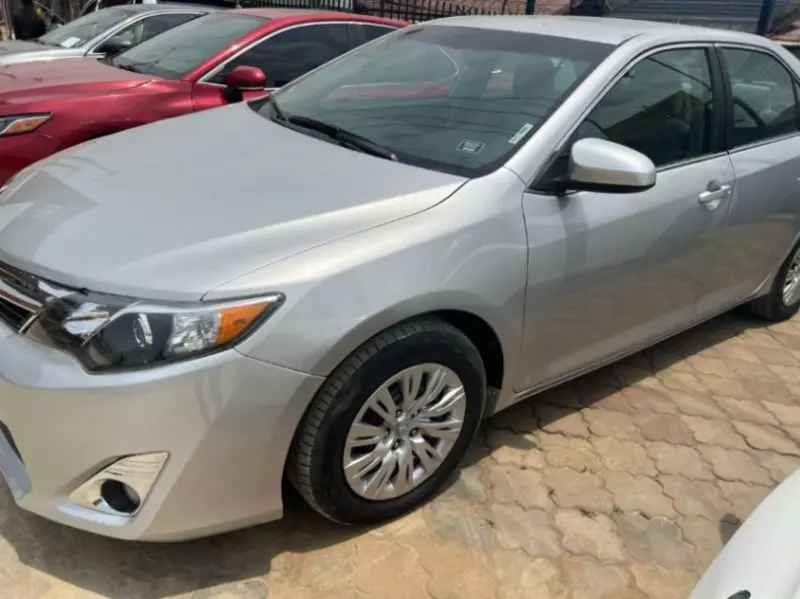 Toyota Camry   - 2013