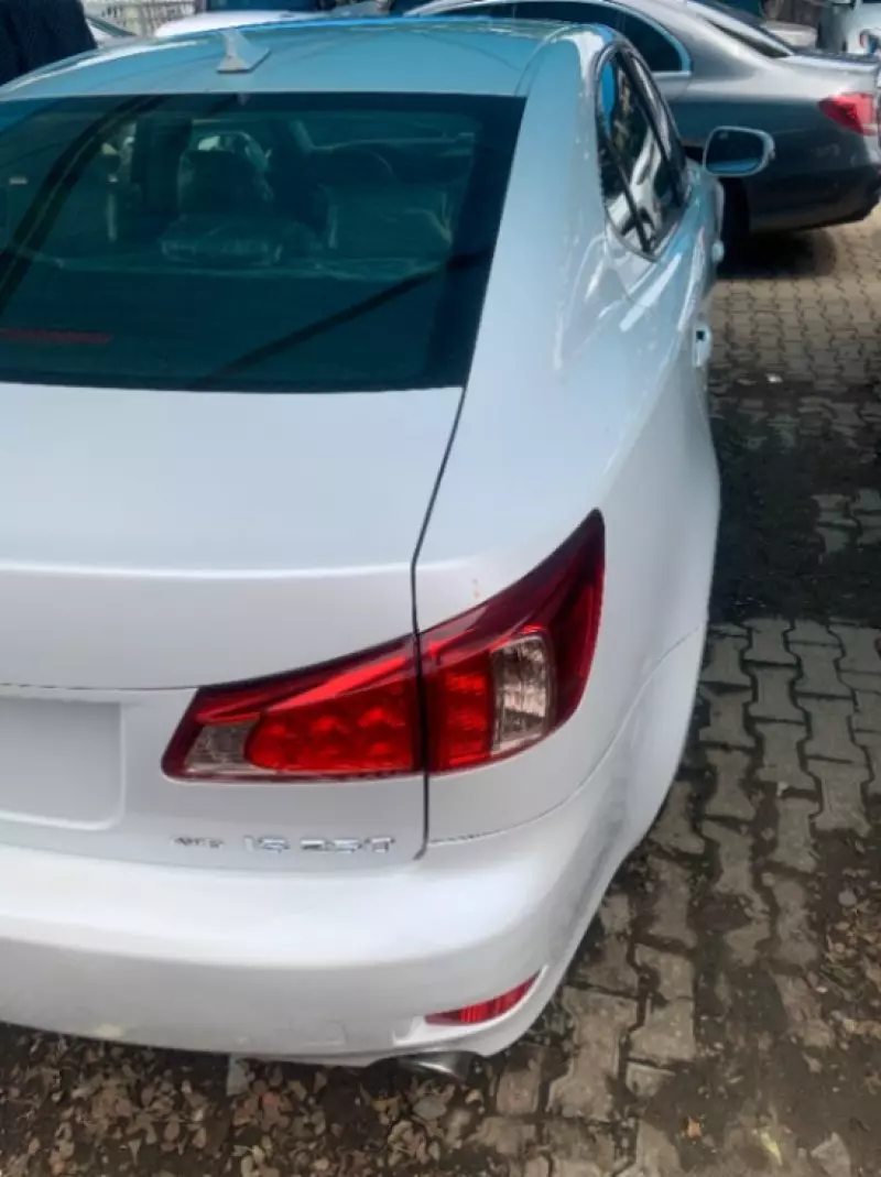 Lexus IS 250   - 2012
