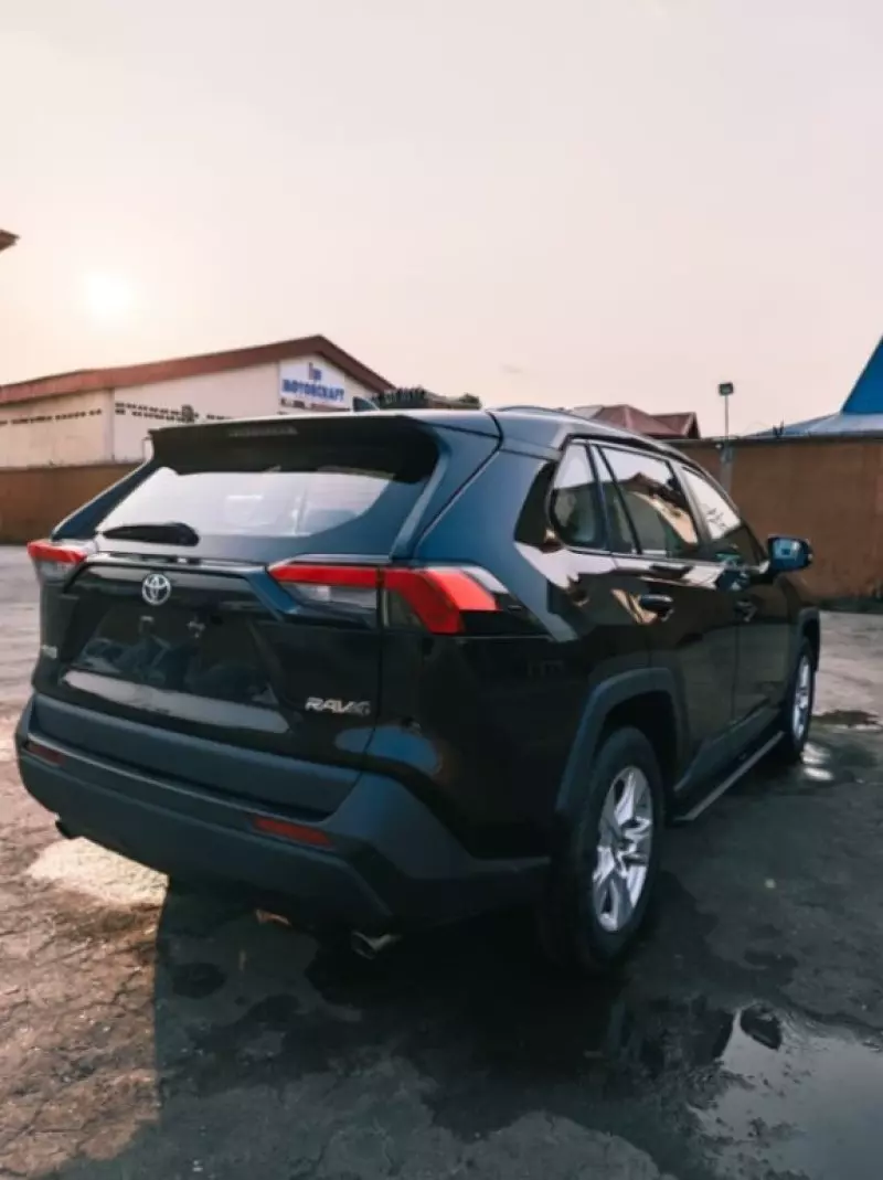 Toyota RAV 4   - 2022