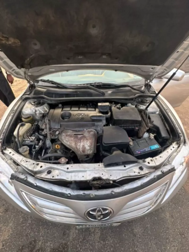 Toyota Camry   - 2011