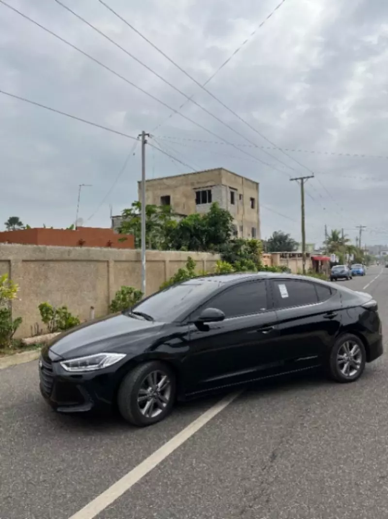 Hyundai Elantra   - 2017