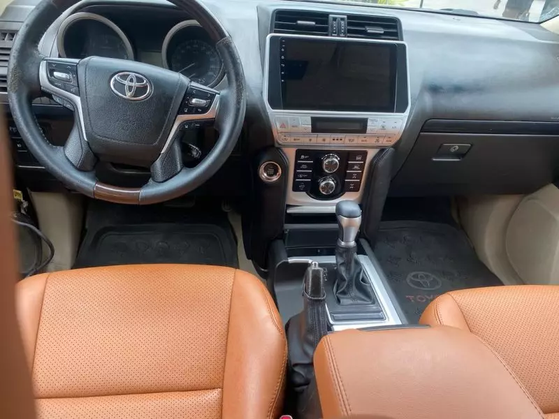 Toyota Landcruiser Prado   - 2012