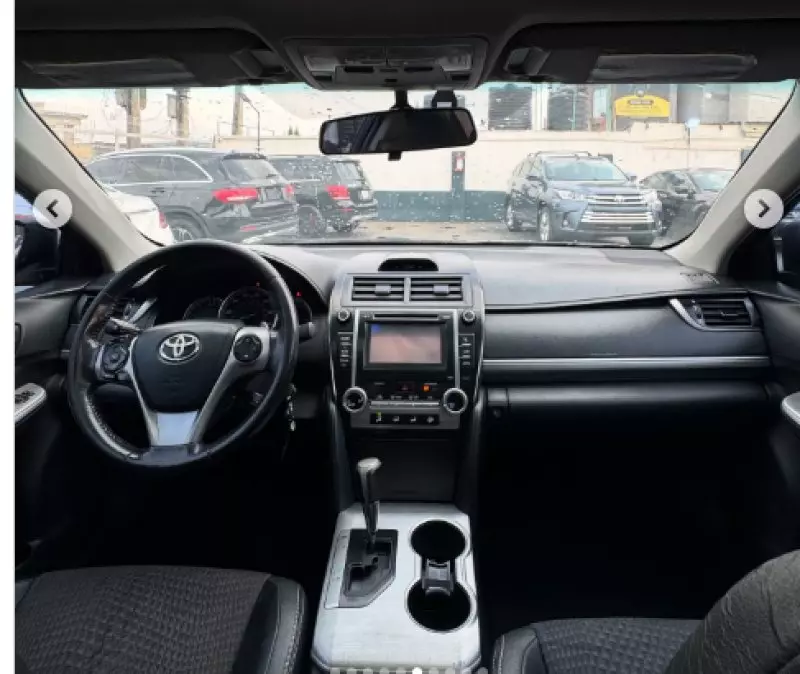 Toyota Camry   - 2013