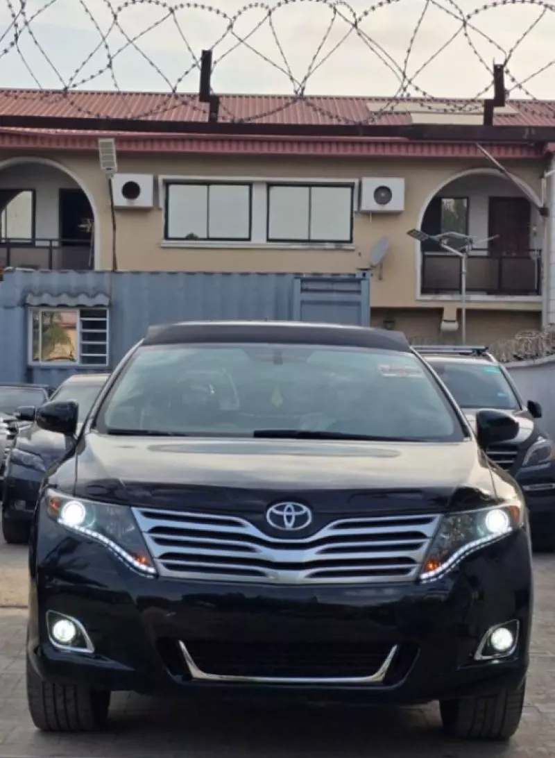 Toyota Venza   - 2010