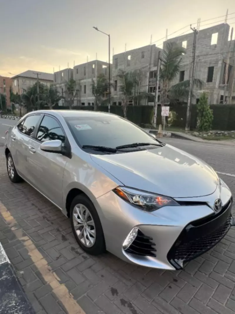 Toyota Corolla   - 2018