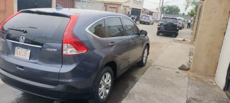 Honda CR-V   - 2012