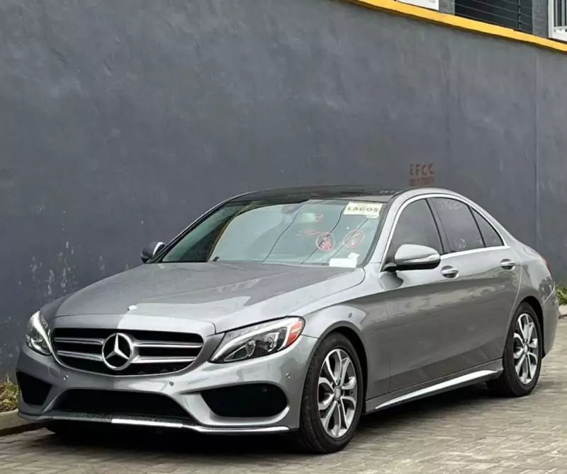Mercedes-Benz C 300   - 2015