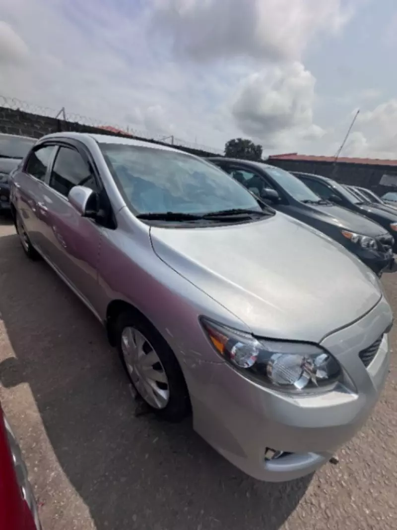 Toyota Corolla   - 2013