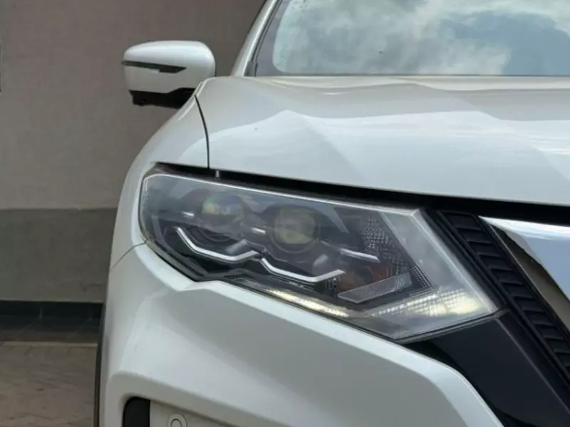 Nissan X- trail   - 2018