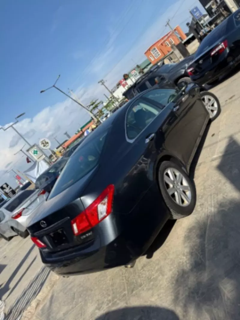 Lexus ES 350   -