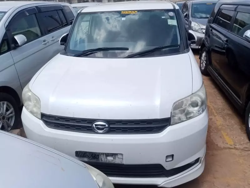 Toyota Rumion   - 2012