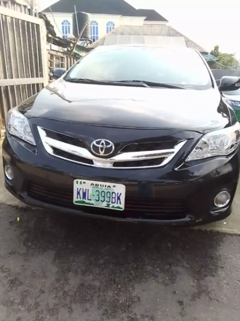Toyota Corolla   - 2013
