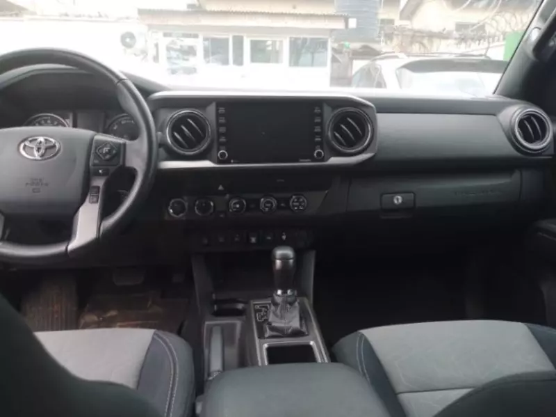 Toyota Tacoma   - 2020